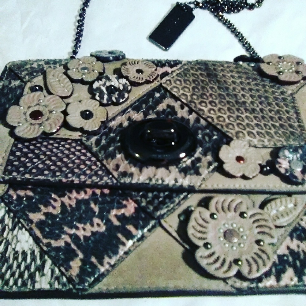 Bags - Picture 3 of 5